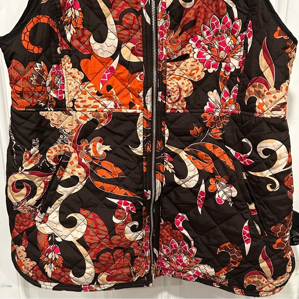 Chico's Women’s Quilted Black Puffer Vest, Floral Cottage Core, Size 2 (US 12) - Picture 3 of 8